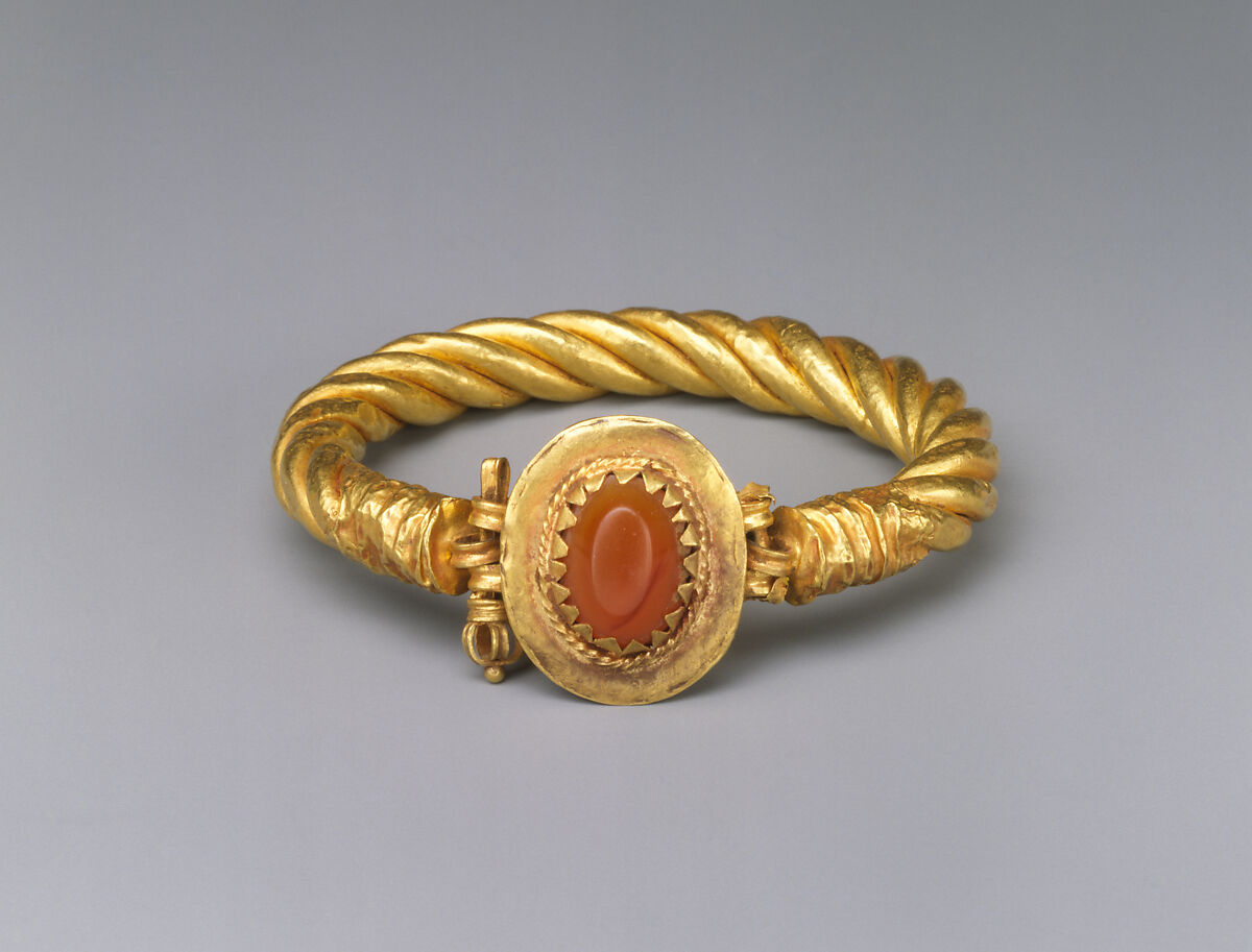 Gold bracelet with a carnelian stone, Gold and carnelian, Roman