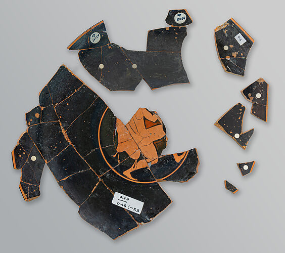 Kylix fragments, 5