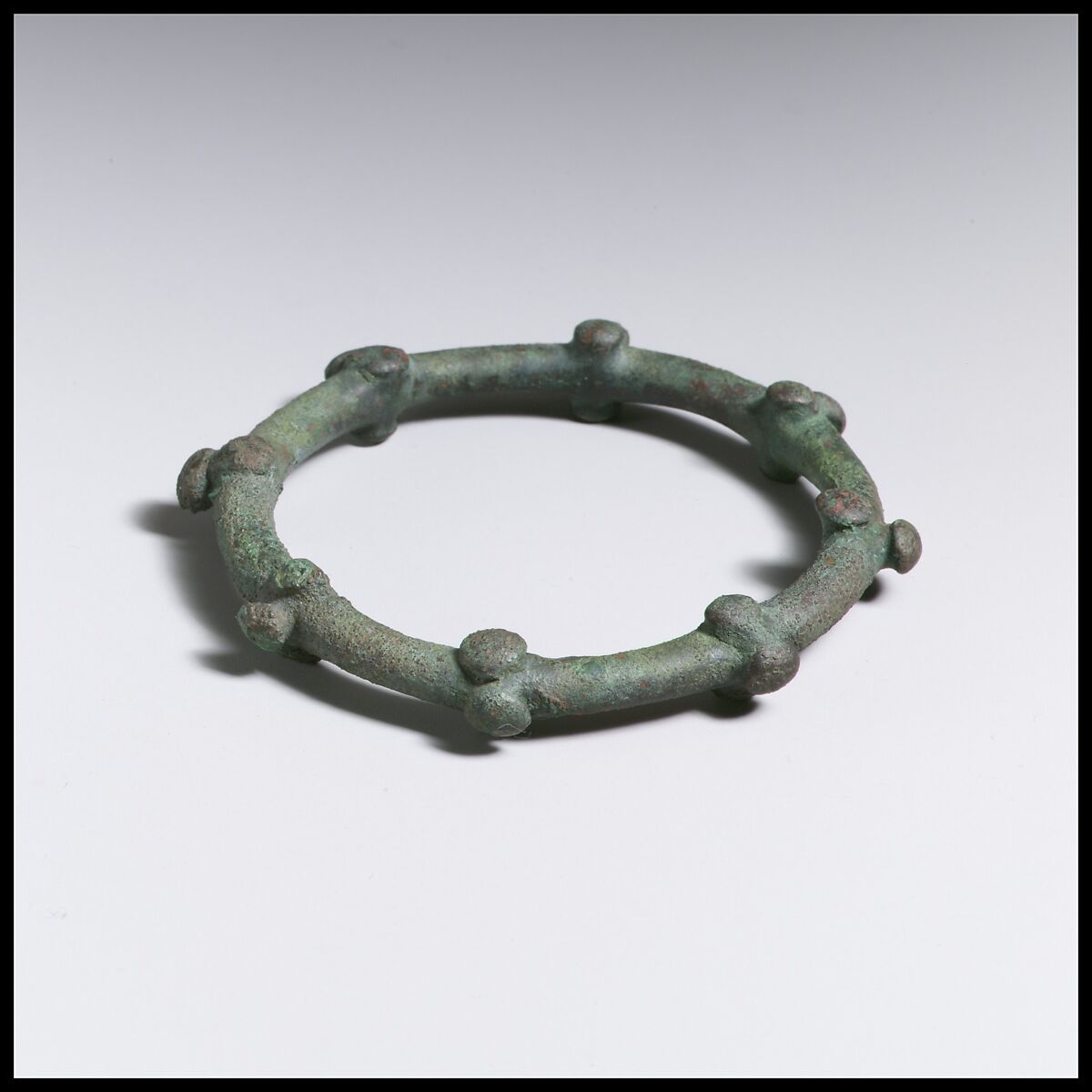 Bronze bracelet, Bronze 