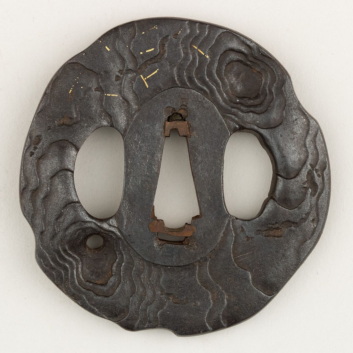 Sword Guard (<i>Tsuba</i>) Depicting Spider Web on Dead Tree (枯木に蜘蛛の巣図鐔), Iron, gold, copper, Japanese