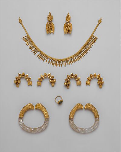 Ancient etruscan jewelry sale