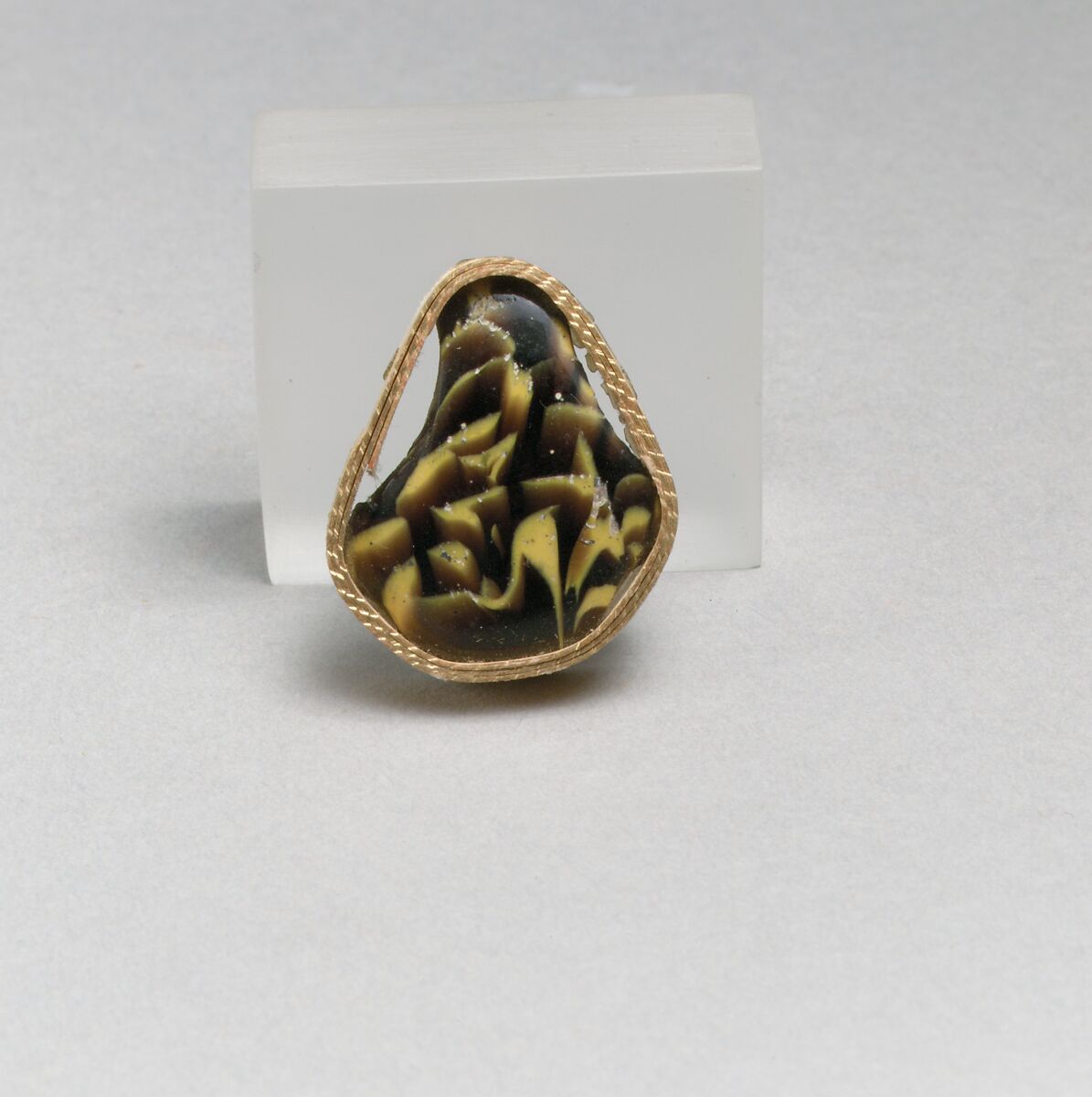 Glass mosaic fragment, Glass, Roman 