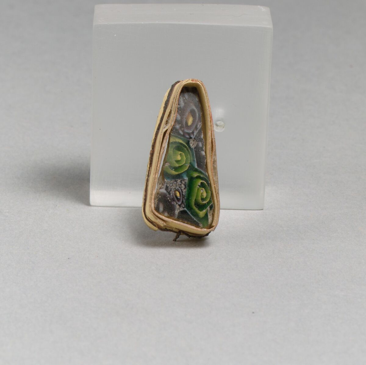 Glass mosaic fragment, Glass, Roman 