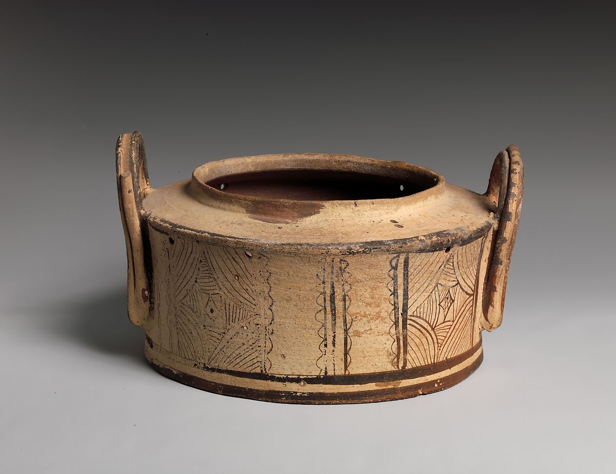 Terracotta pyxis (cylindrical box), Terracotta, Minoan 