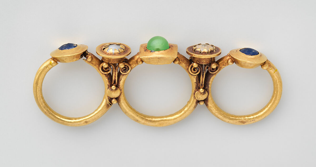 Gold triple-finger ring, Gold, glass, Roman, Syrian 