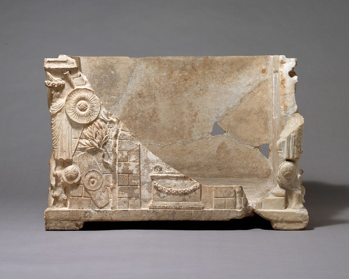 Marble cinerary urn, Marble, Roman