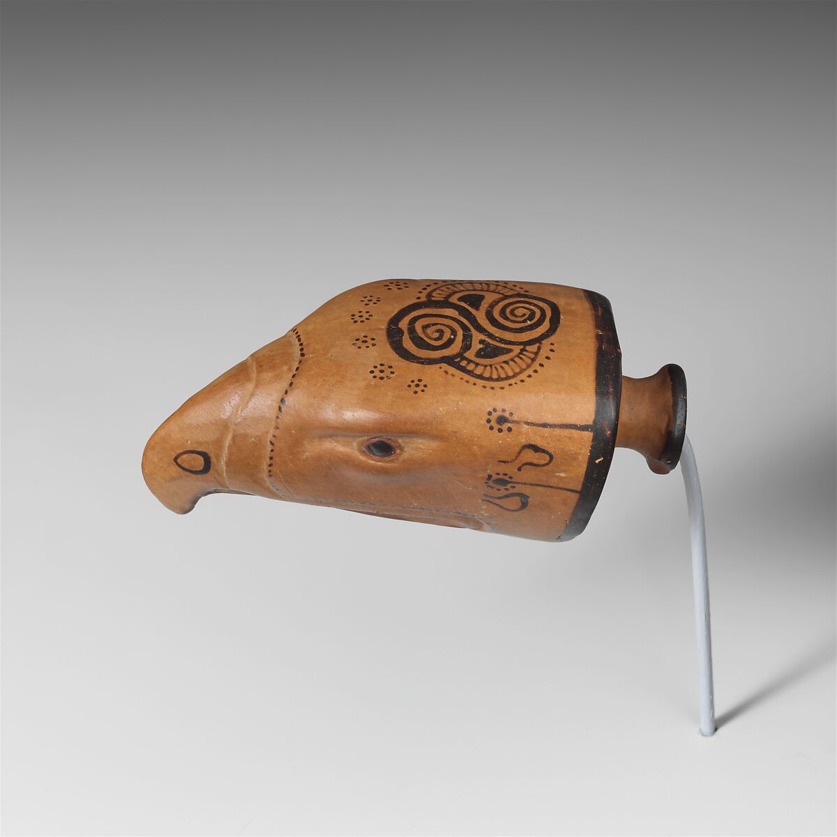 Terracotta aryballos in the form of an eagle's head, Terracotta, Greek, Rhodian