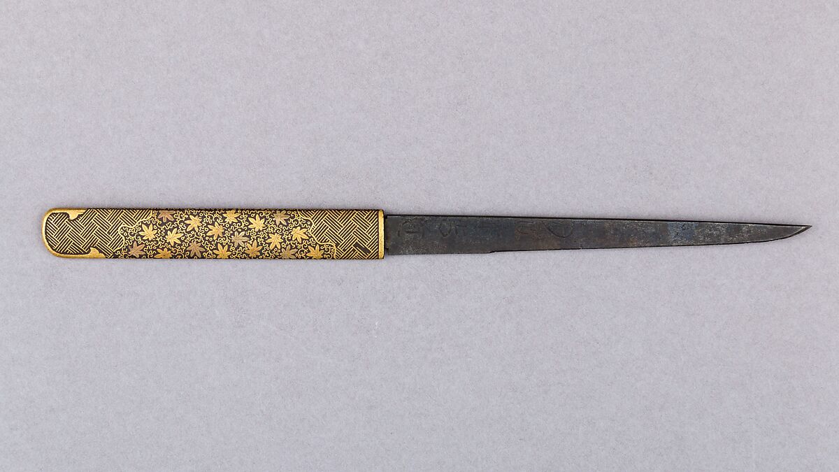 Knife Handle (<i>Kozuka</i>) with Blade Depicting Maples, Arabesques, and Patterns (紅葉唐草文様図小柄), Iron, gold, steel, Japanese