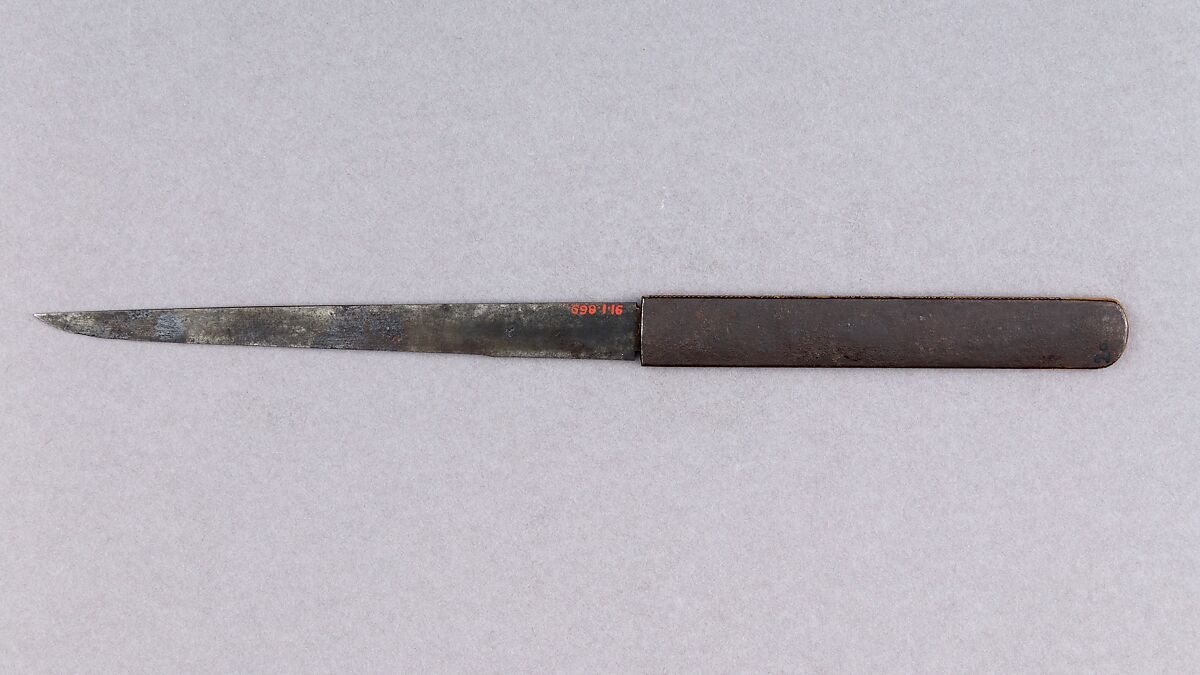 Knife Handle (<i>Kozuka</i>) with Blade Depicting Maples, Arabesques, and Patterns (紅葉唐草文様図小柄), Iron, gold, steel, Japanese