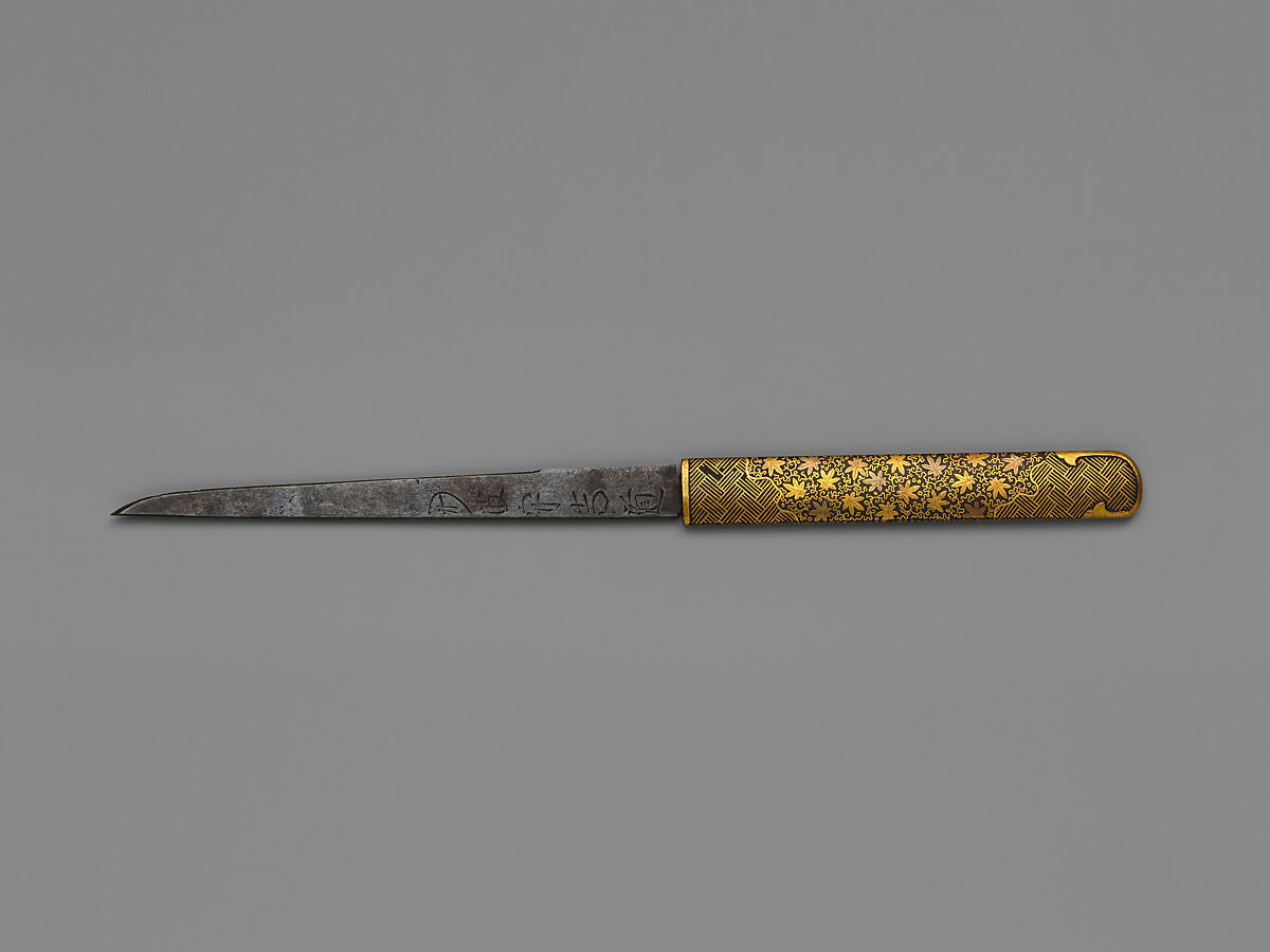 Knife Handle (<i>Kozuka</i>) with Blade Depicting Maples, Arabesques, and Patterns (紅葉唐草文様図小柄), Iron, gold, steel, Japanese 