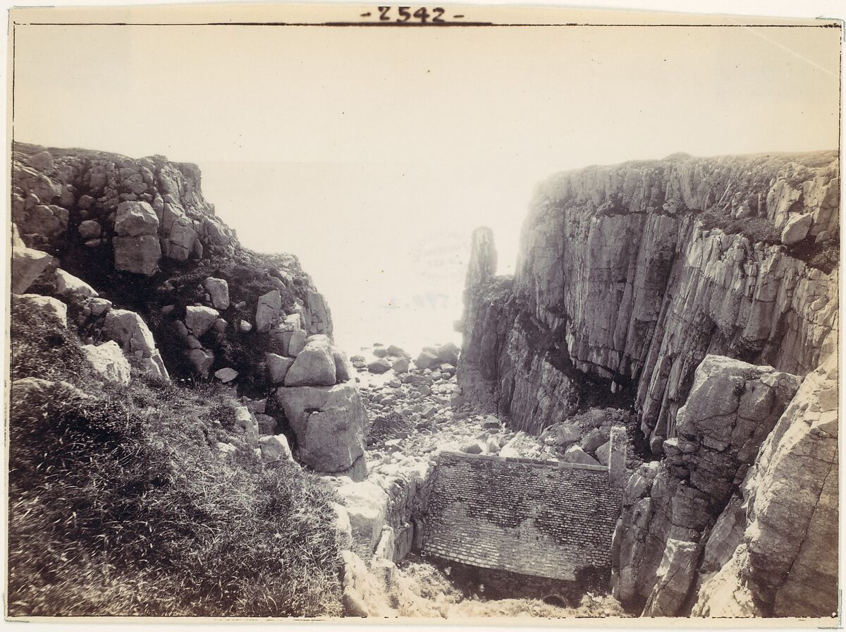 [Rocky Inlet with Seascape], Francis Bedford (British, London 1816–1894 London), Albumen silver print 