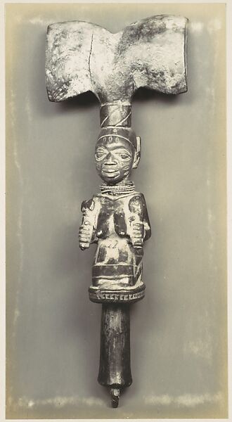 [Kneeling Figure (Sceptre Top), Dahomey], Walker Evans (American, St. Louis, Missouri 1903–1975 New Haven, Connecticut), Gelatin silver print 