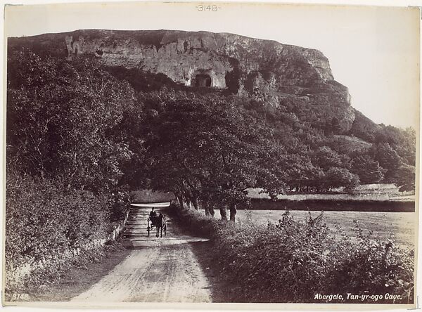 Abergele, Tan-yr-ogo Cave