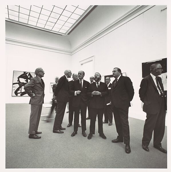 [Henry Geldzhaler and Visitors], Bruce Davidson (American, born 1933), Gelatin silver print 