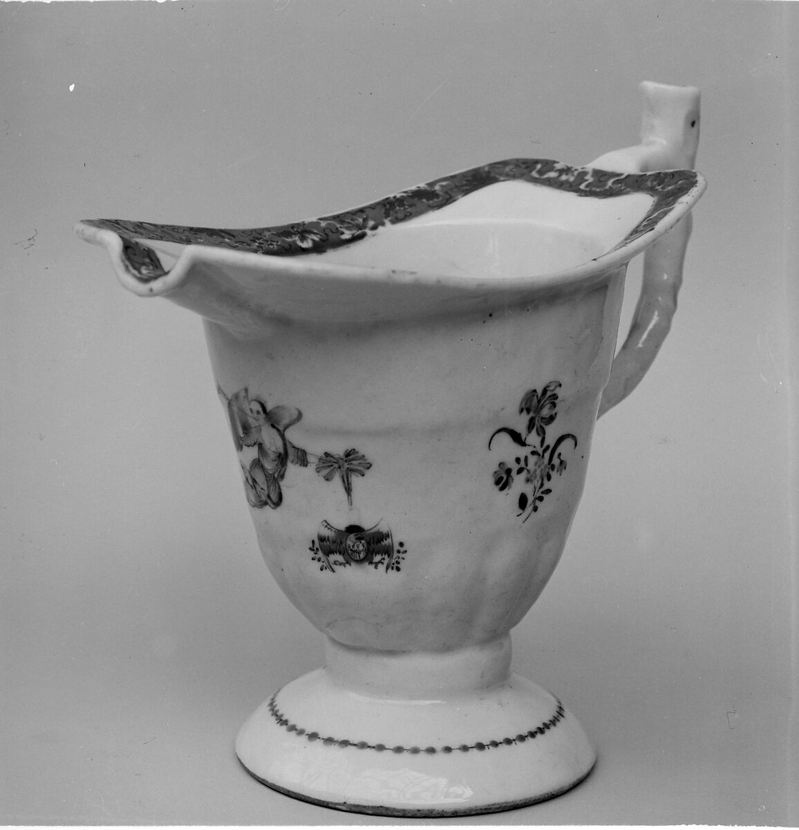 Cream Pitcher, Porcelain, Chinese