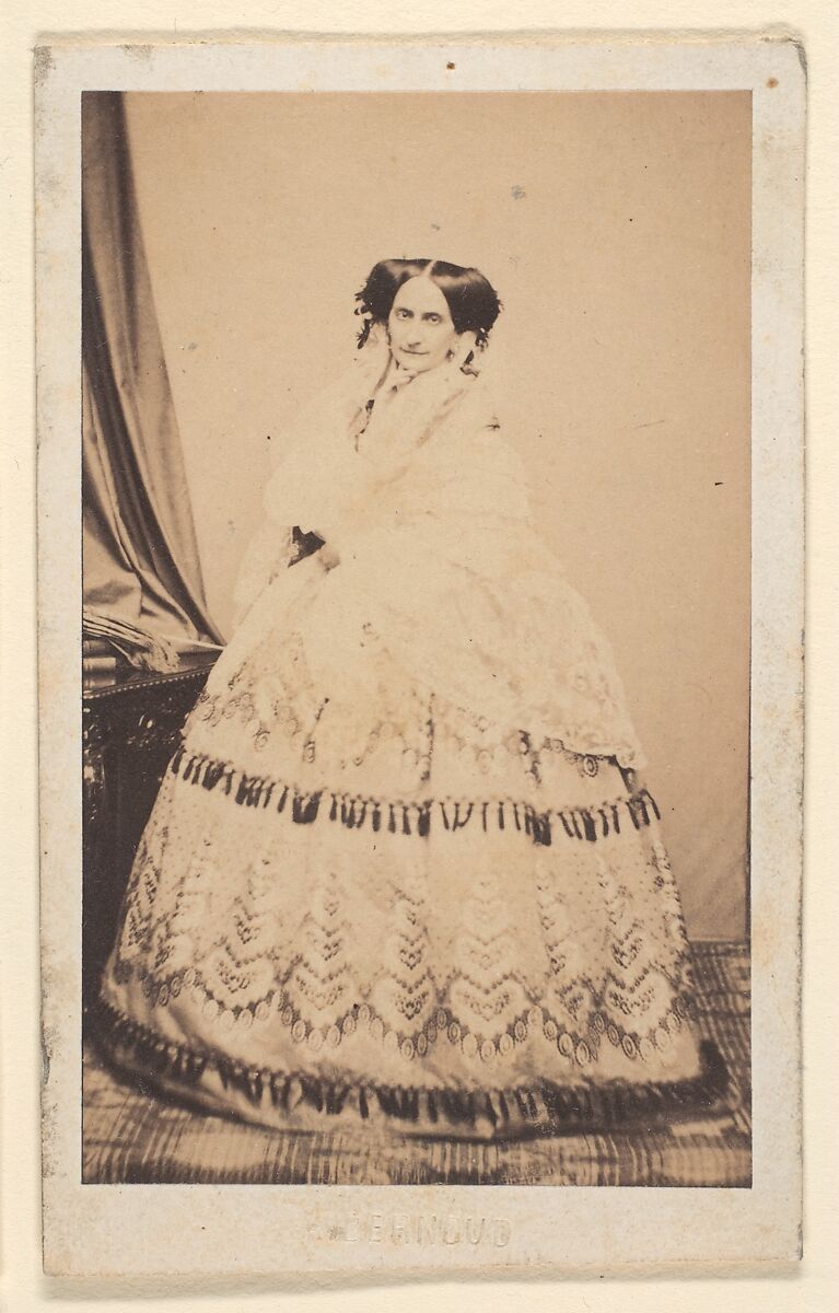 [La Comtesse in Lace Shawl], Alphonse (Jean-Baptiste) Bernoud (French, 1820–1889), Albumen silver print from glass negative 