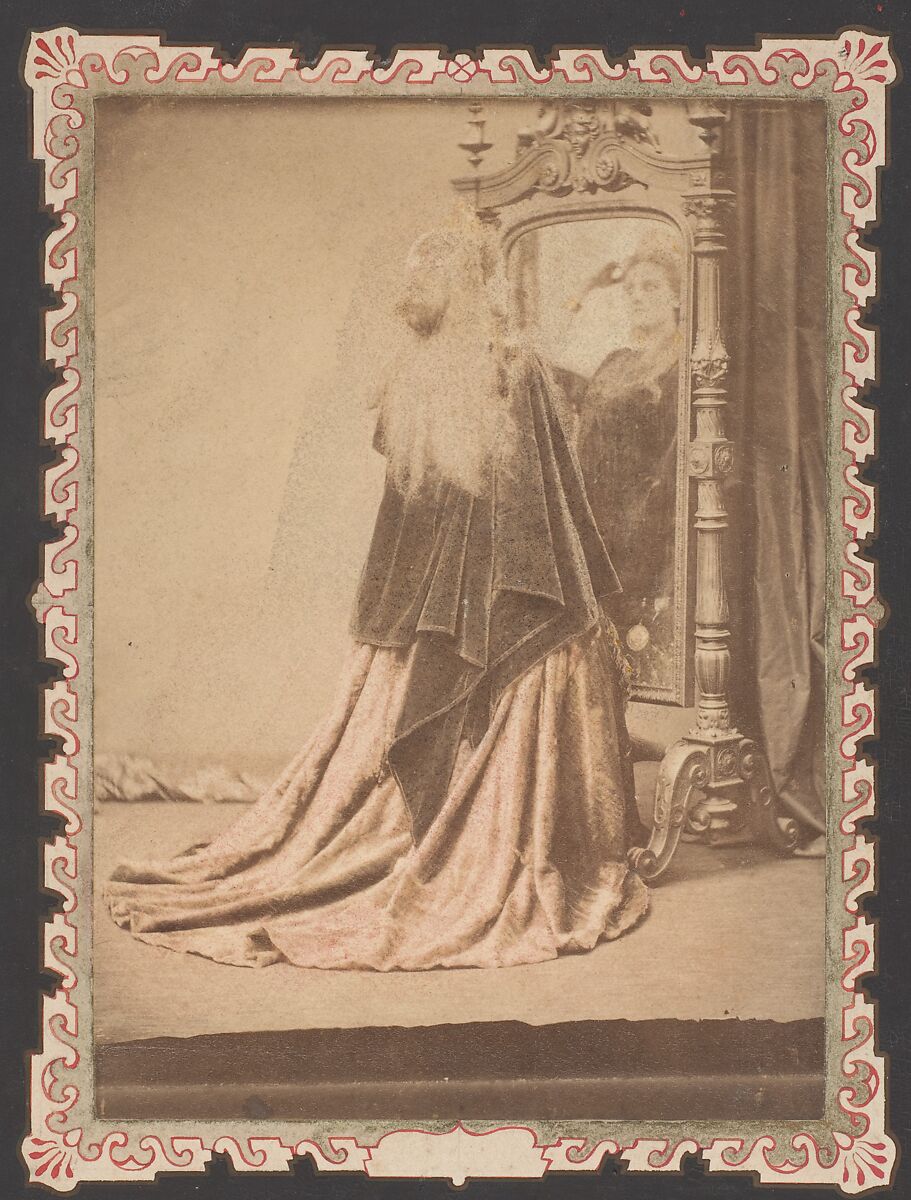 [Reine d'Etrurie], Pierre-Louis Pierson (French, 1822–1913), Albumen silver print from glass negative with applied color 