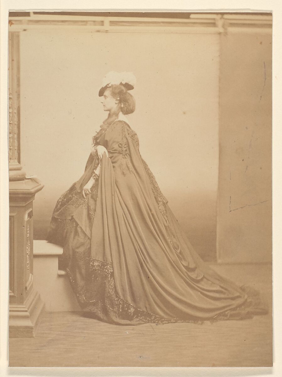 Le chapeau à plumes, Pierre-Louis Pierson (French, 1822–1913), Albumen silver print from glass negative 