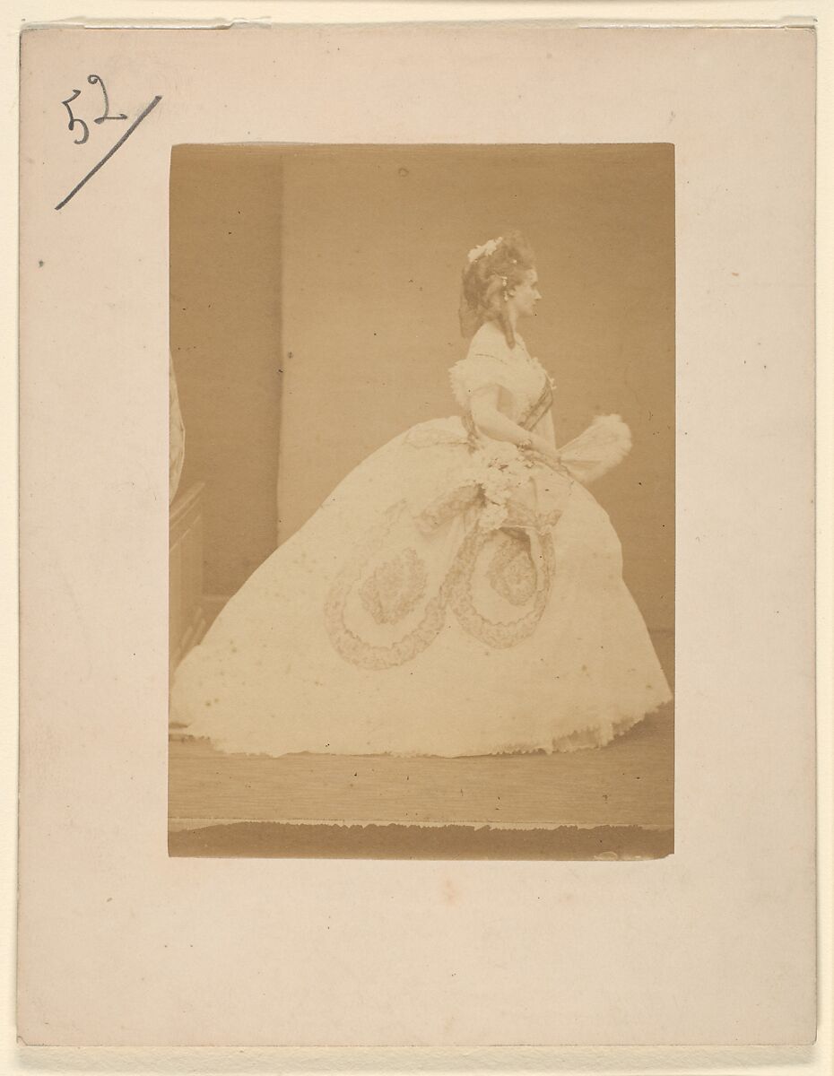Le noeud de dentelle. "Ritrosetta", Pierre-Louis Pierson (French, 1822–1913), Albumen silver print from glass negative 