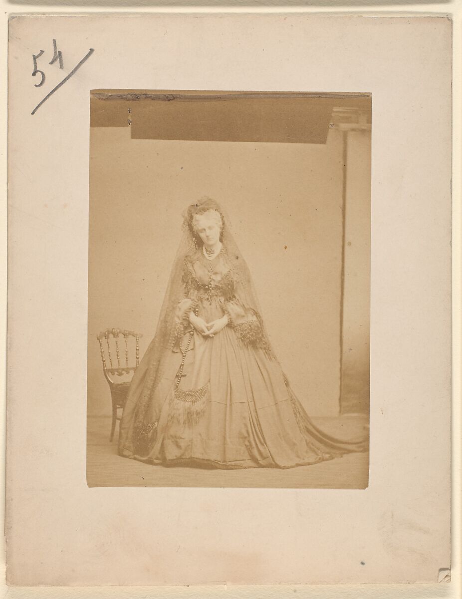 Le Chapelet (autre), Pierre-Louis Pierson (French, 1822–1913), Albumen silver print from glass negative 