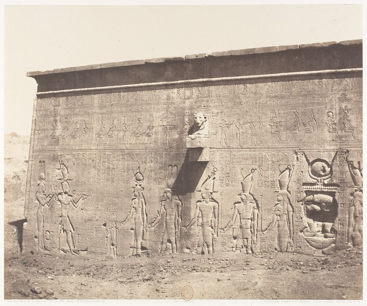 Dendérah (Tentyris), Temple d'Athôr - Face Postérieure, Félix Teynard (French, 1817–1892), Salted paper print from paper negative 