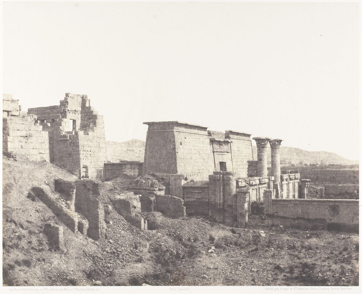 Médînet-Abou (Thèbes), Construction Antérieures - Vue Générale, Félix Teynard (French, 1817–1892), Salted paper print from paper negative 