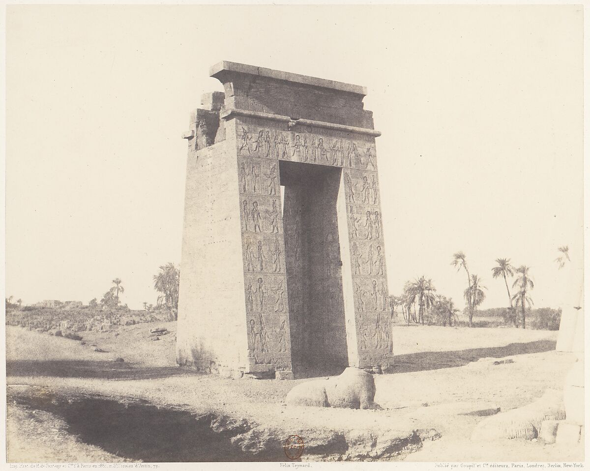 Karnak (Thèbes), Grande Porte du Sud Vue du Point C, Félix Teynard (French, 1817–1892), Salted paper print from paper negative 