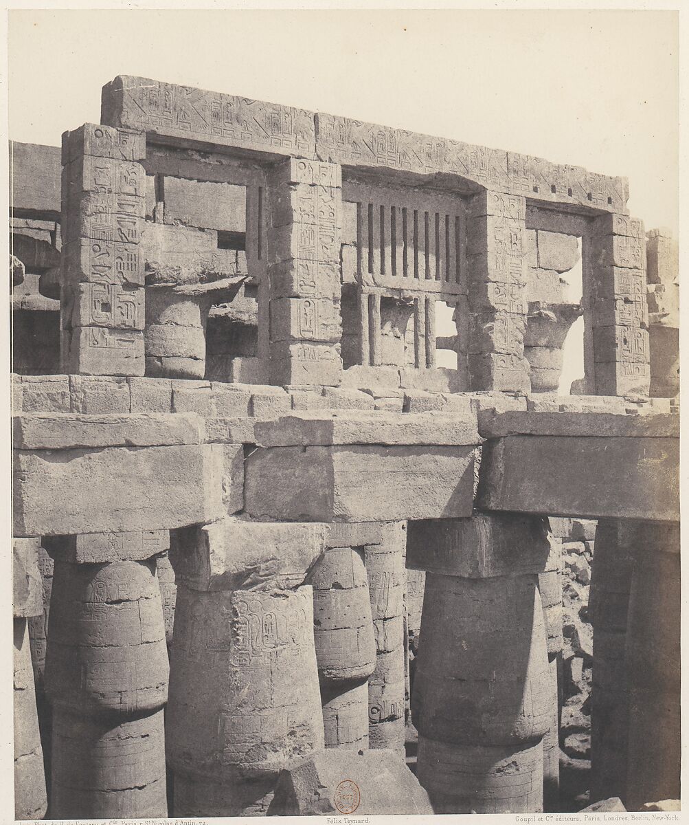 Karnak (Thèbes), Palais - Salle Hypostyle - Fenêtre et Chapiteaux des Galeries Latérales, Félix Teynard (French, 1817–1892), Salted paper print from paper negative 
