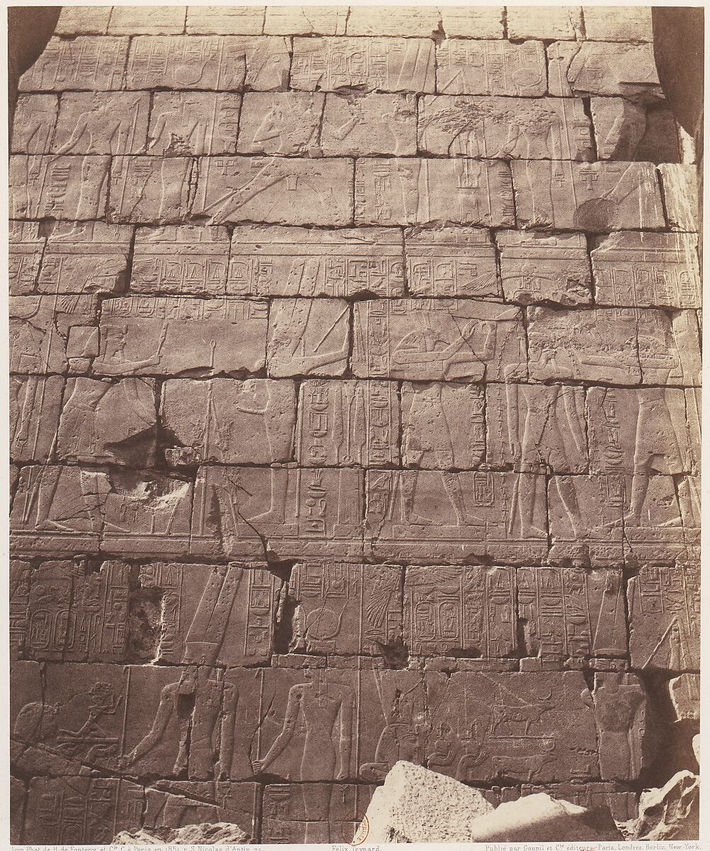 Karnak (Thèbes), Palais - Salle Hypostyle - Décoration de la Paroi Intérieure au Point L, Félix Teynard (French, 1817–1892), Salted paper print from paper negative 