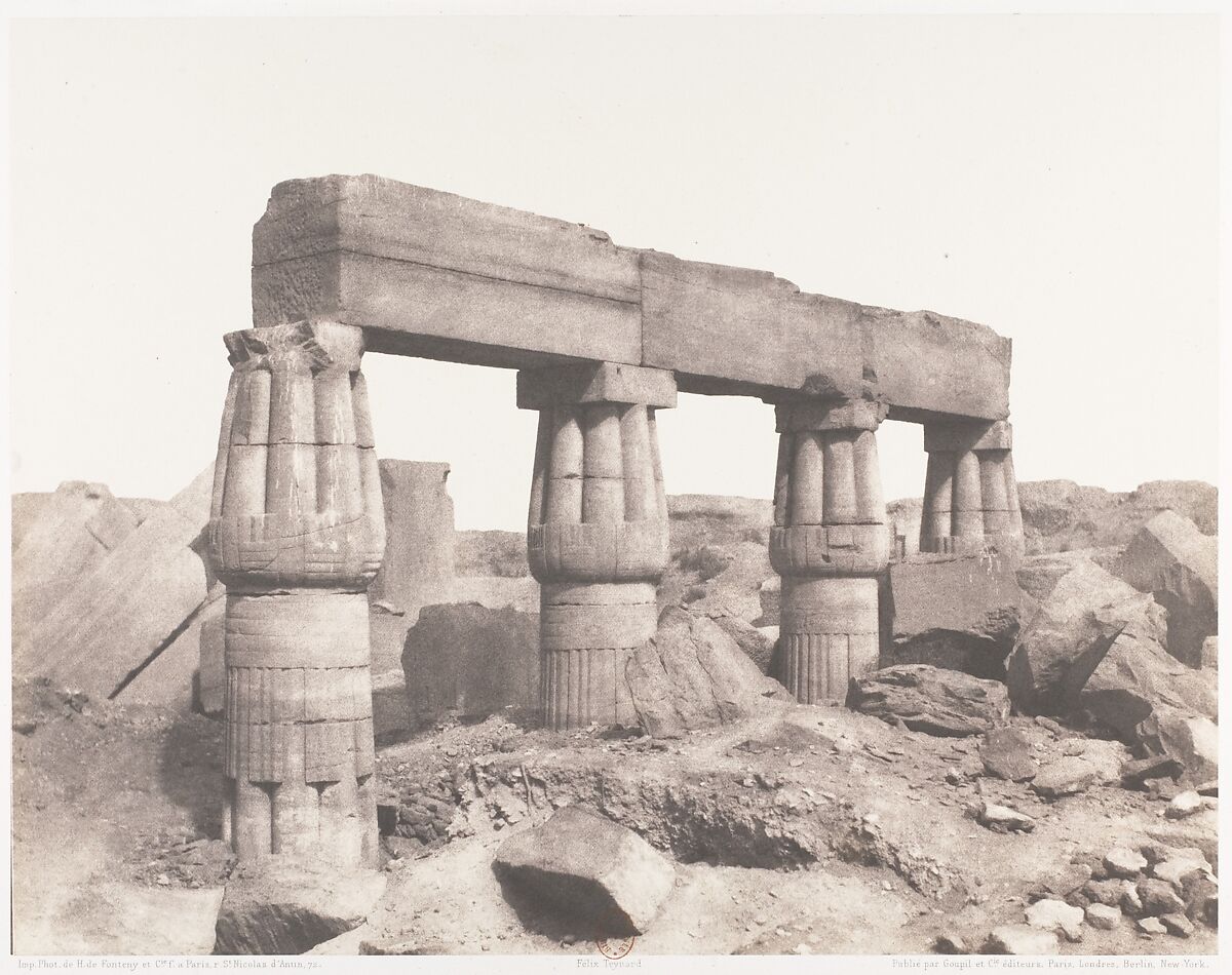 Karnak (Thèbes), Palais - Partie Posterieure - Fragment de Colonnades Vu du Point S, Félix Teynard (French, 1817–1892), Salted paper print from paper negative 