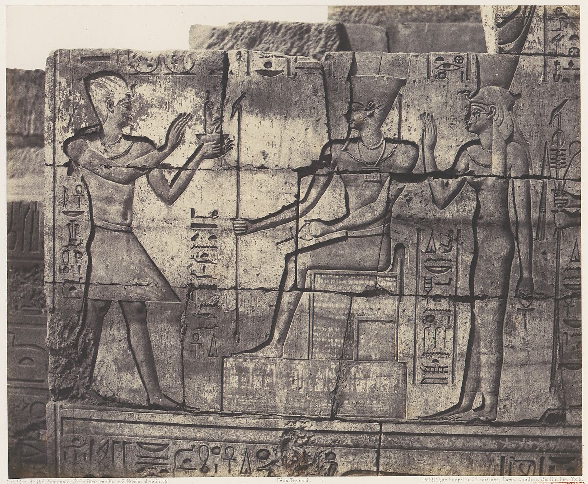 Karnak (Thèbes), Édifice en Ruines - Sculptures du la Paroi Intèrieure, en U, Félix Teynard (French, 1817–1892), Salted paper print from paper negative 