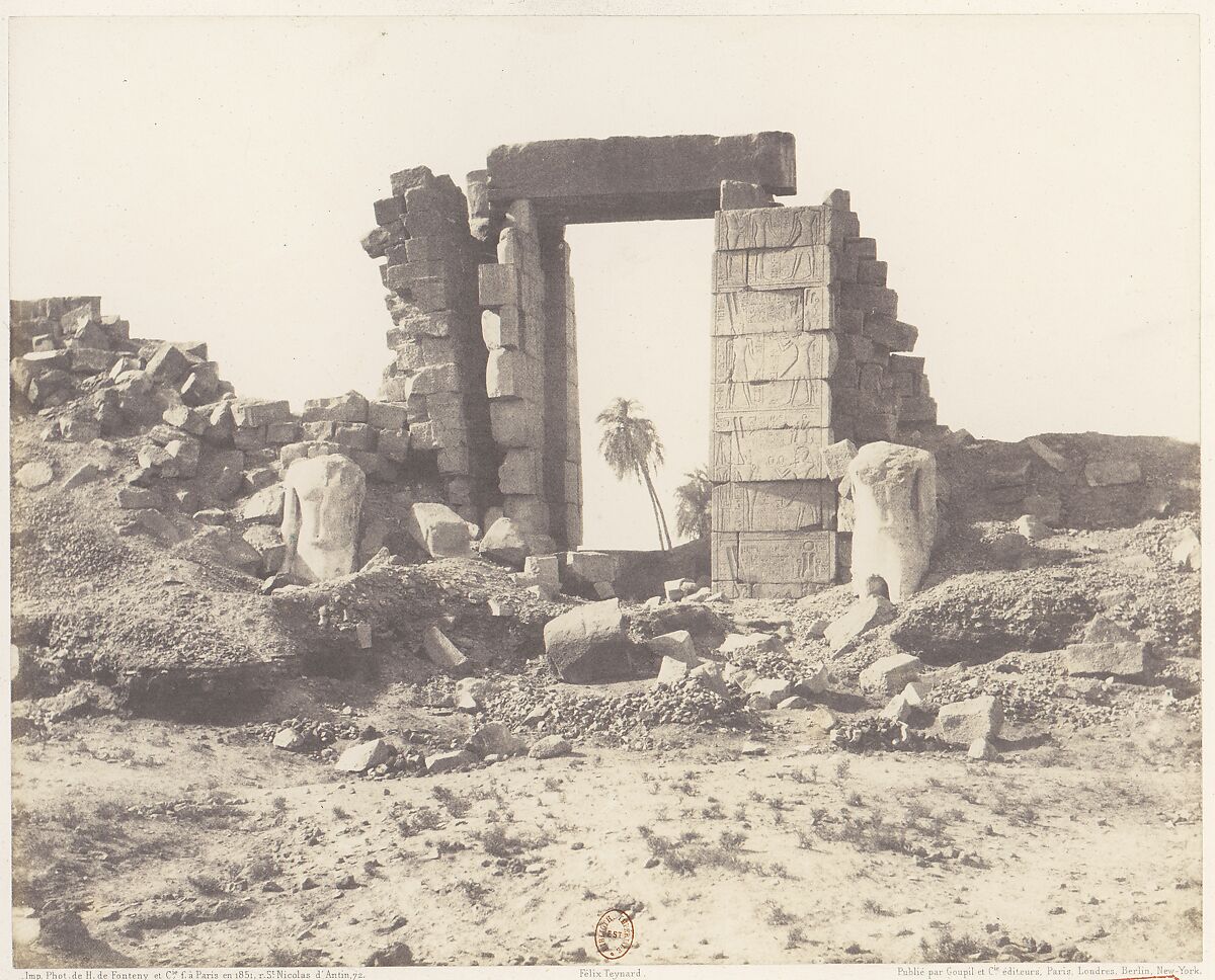 Karnak (Thèbes), Premier Pylône - Ruines de la Porte et des Colosses, Vues du Point E, Félix Teynard (French, 1817–1892), Salted paper print from paper negative 