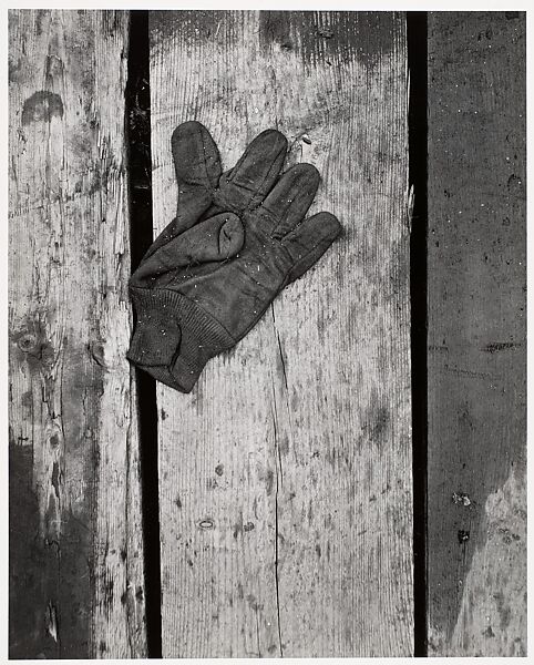 Gloucester, Aaron Siskind (American, 1903–1991), Gelatin silver print 