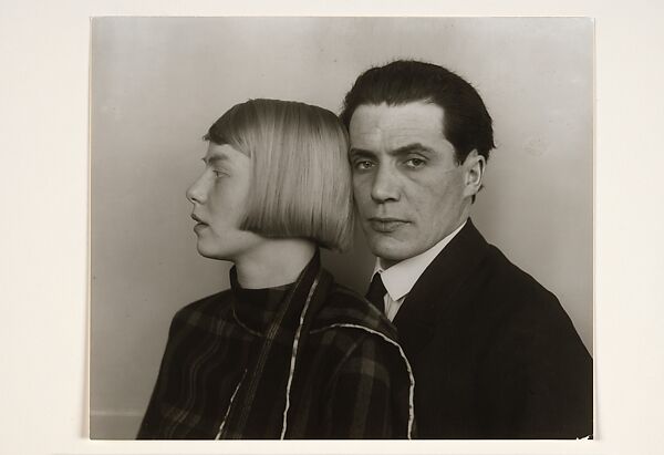 Architektenehepaar.  Der Architekt Hans Heinz Lüttgen und seine Frau, August Sander (German, 1876–1964), Gelatin silver print 