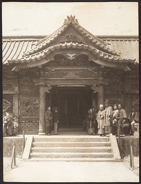 [Ueno Tōshō-gū shrine, Tokyo, Japan}, Adolf de Meyer (American (born France), Paris 1868–1946 Los Angeles, California), Gelatin silver print 