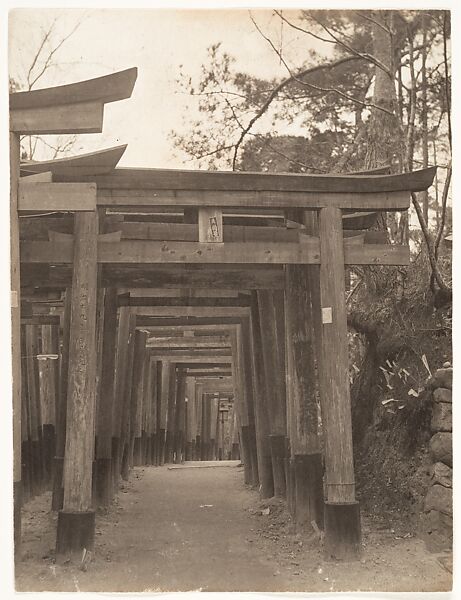Fushimi Inari Taisha, Kyoto, Japan, Adolf de Meyer (American (born France), Paris 1868–1946 Los Angeles, California), Platinum print 