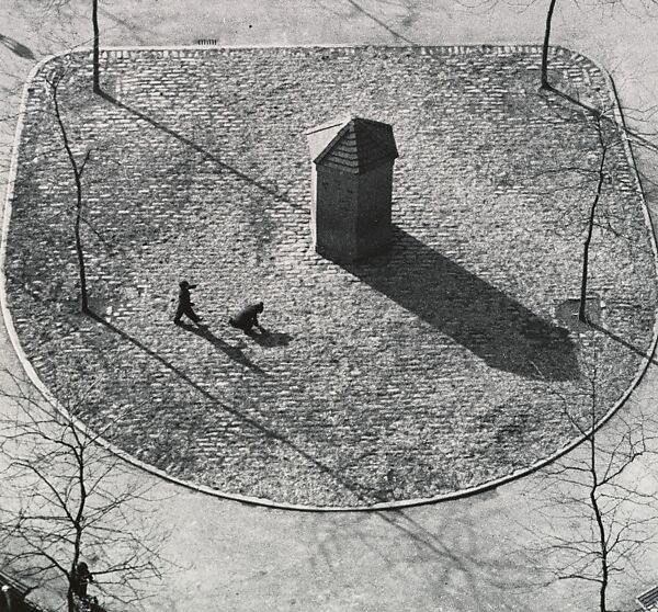 Beekman Terrace, New York, André Kertész (American (born Hungary), Budapest 1894–1985 New York), Gelatin silver print 