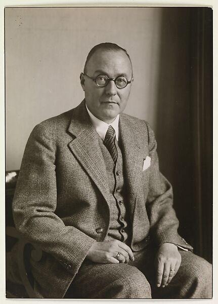 [Man Wearing Glasses in Three Piece Suit, Seated, Germany], August Sander (German, 1876–1964), Gelatin silver print 
