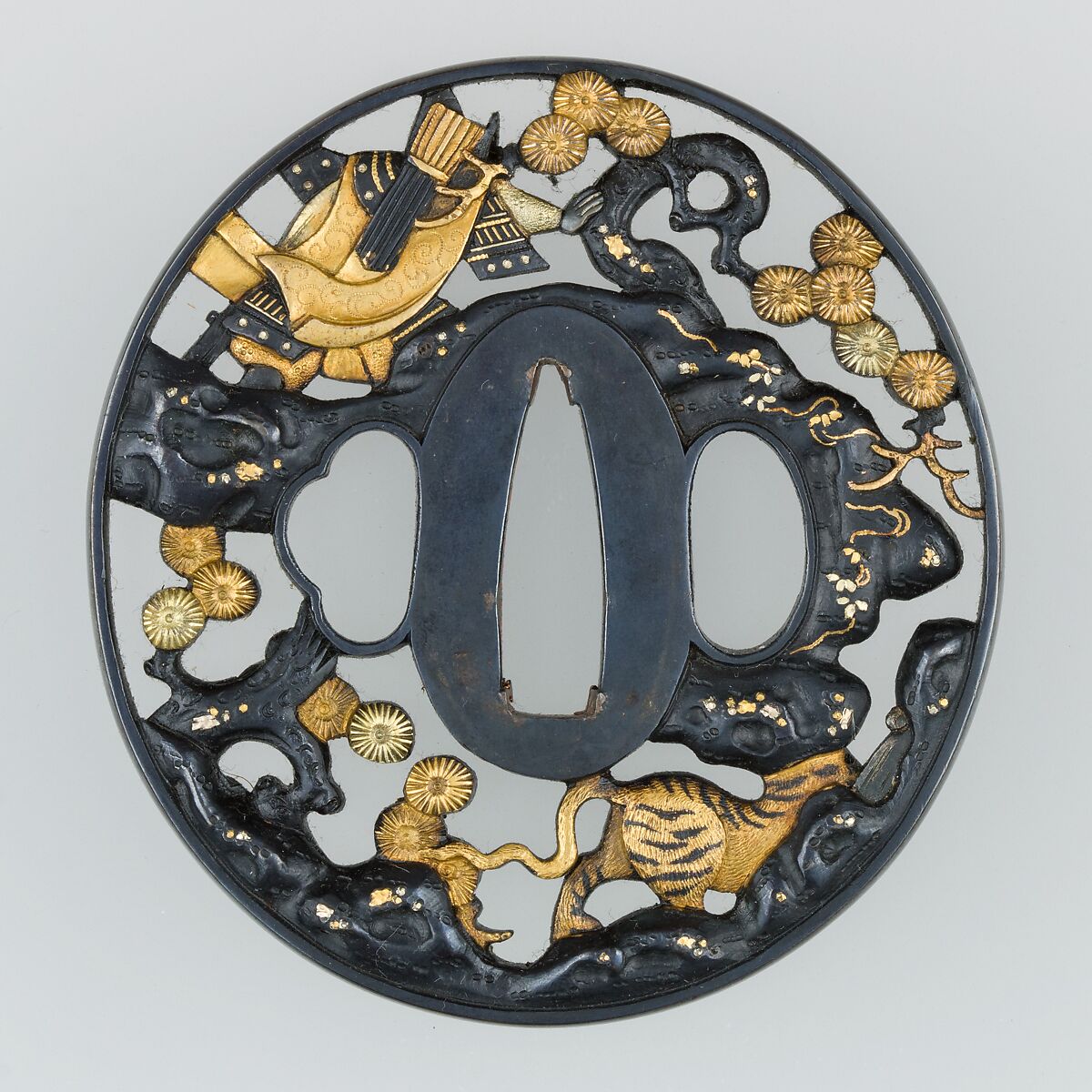 Sword Guard (Tsuba), Copper-gold alloy (shakudō), gold, silver, copper, Japanese