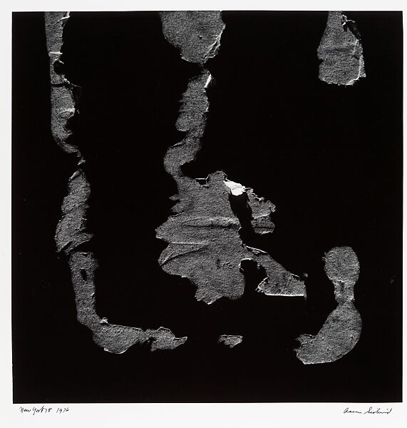 New York 78, Aaron Siskind (American, 1903–1991), Gelatin silver print 