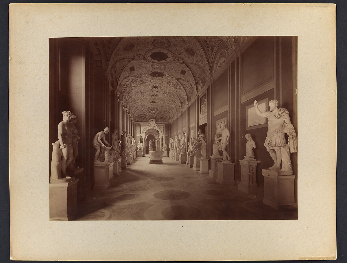Sala delle Statue, James Anderson (British, 1813–1877), Albumen silver print from glass negative 