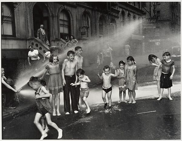 Summer on the Lower East Side, Weegee (American (born Austria-Hungary), Złoczów (Zolochiv, Ukraine) 1899–1968 New York), Gelatin silver print 