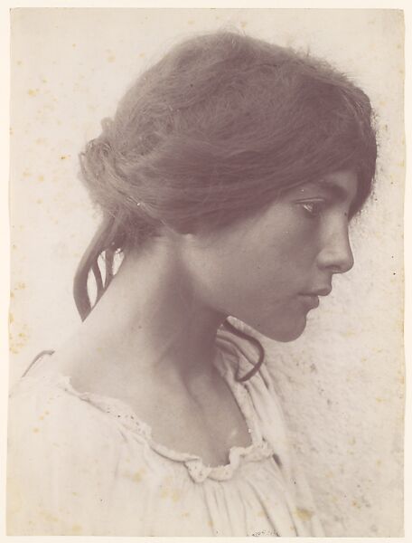 [Young Woman, Sicily, Italy], Wilhelm von Gloeden (Italian (born Germany), 1886–1931), Albumen silver print from glass negative 
