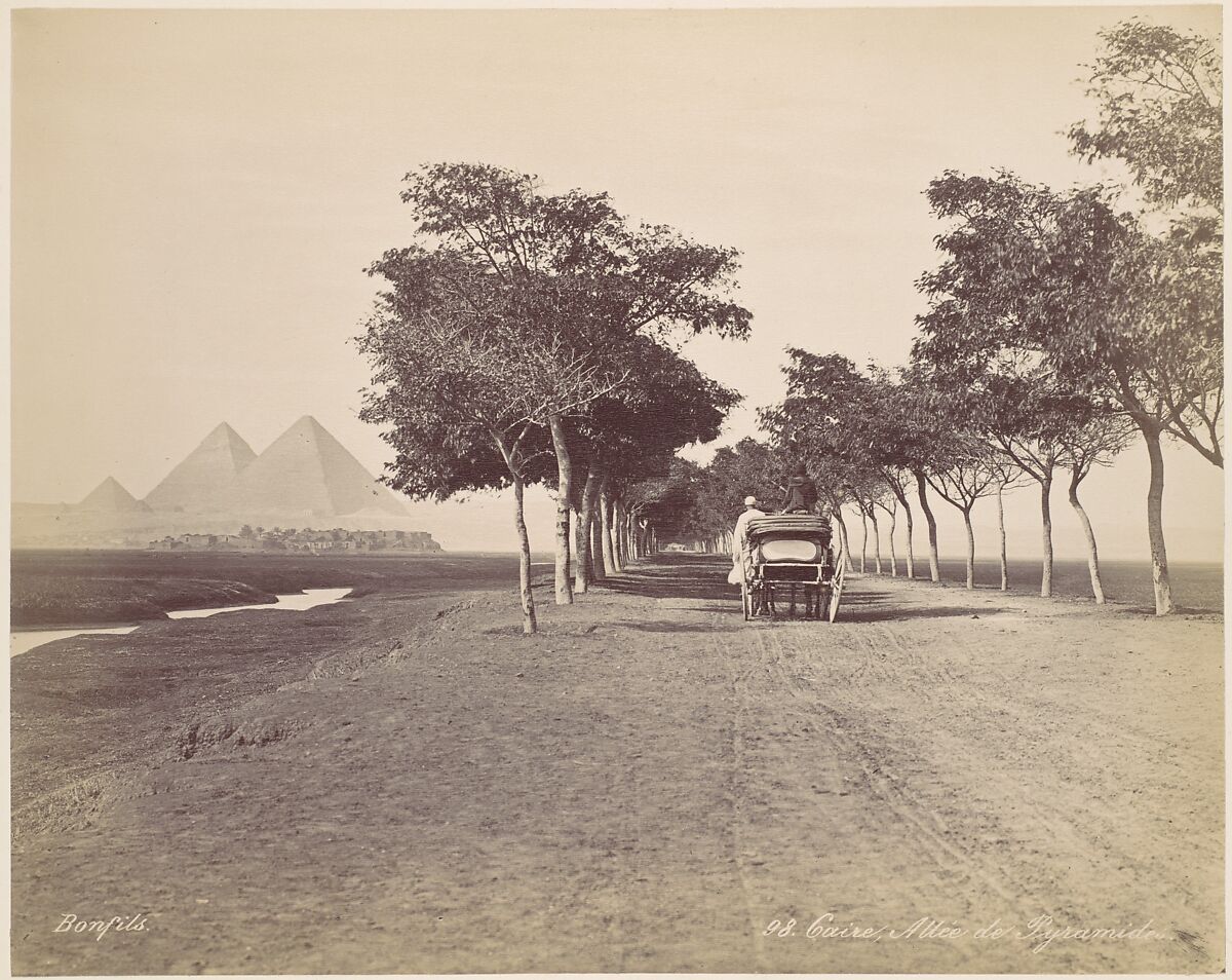 Caire. Allée de Pyramides, Félix Bonfils (French, 1831–1885), Albumen silver print 