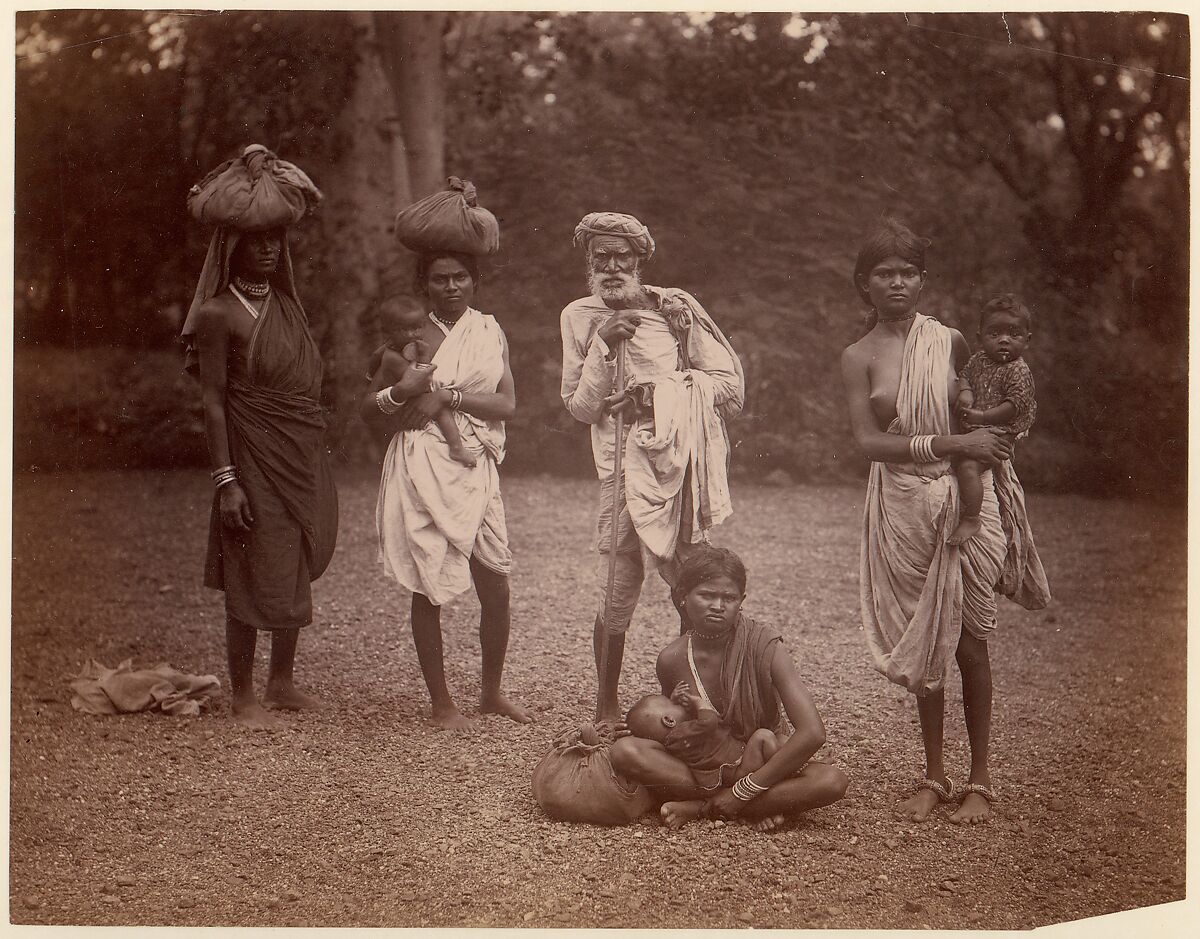 [Old Man and Women with Children, One Nursing], Unknown, Albumen silver print from glass negative 