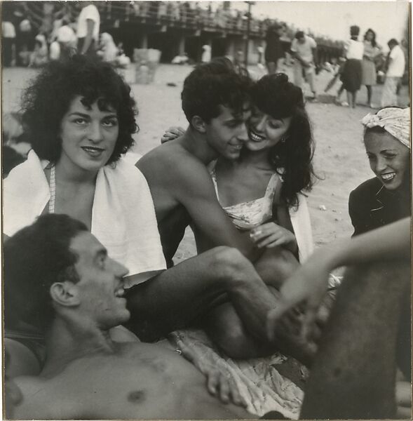 Coney Island, Sid Grossman (American, 1913–1955), Gelatin silver print 