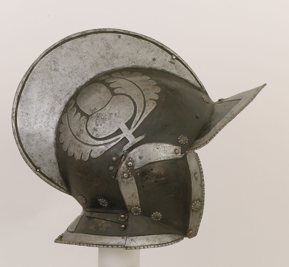 Burgonet for the Guard of the Counts Khevenhüller zu Aichelberg, Steel, lead, paint, leather, German 