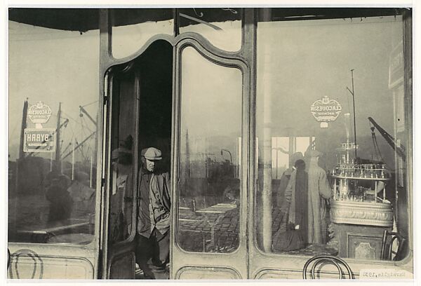 Le Vieux Port, Marseilles, Henri Cartier-Bresson (French, Chanteloup-en-Brie 1908–2004 Montjustin), Gelatin silver print 