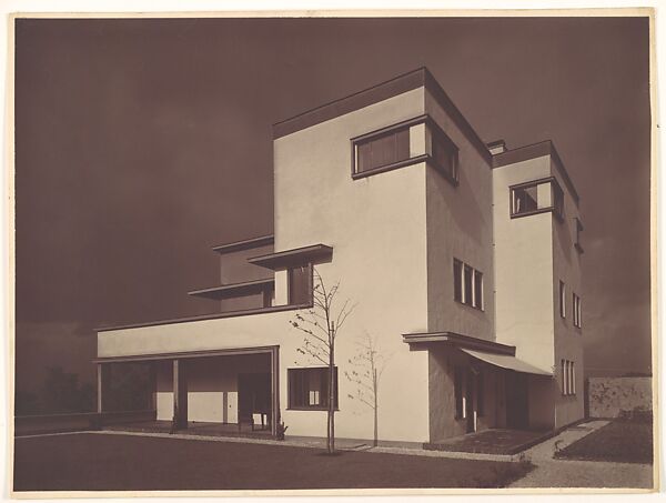 [House Grobel (Haus Grobel), Residence of Dr. Emil Grobel, built 1926–27. Architect: Hans Heinz Lüttgen.]