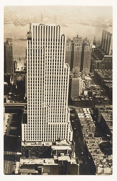 Daily News Building, Berenice Abbott (American, Springfield, Ohio 1898–1991 Monson, Maine), Gelatin silver print 